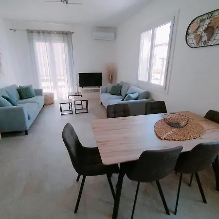 Grand Spacieux Climatise Appartement